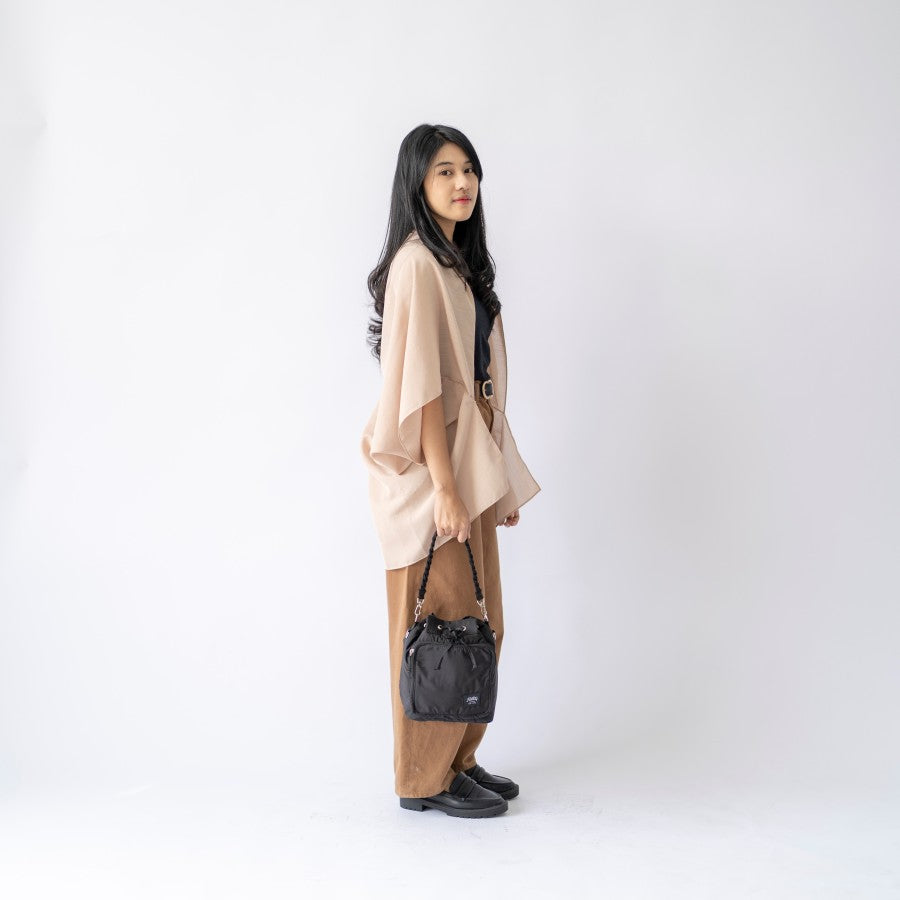 Flashy Tas Selempang Wanita Chiesa Three Hitam