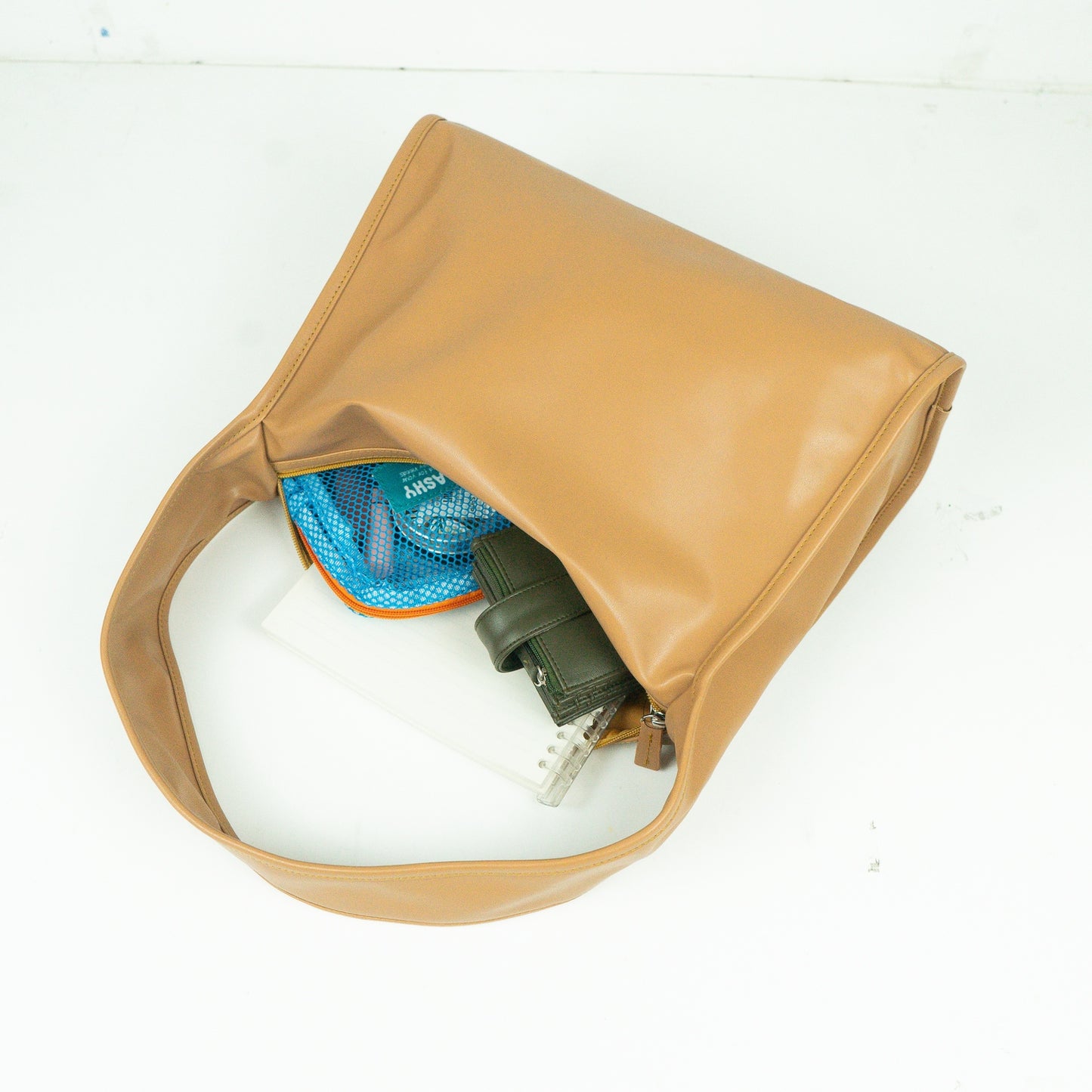 Flashy Tas Kepit Wanita Donelly
