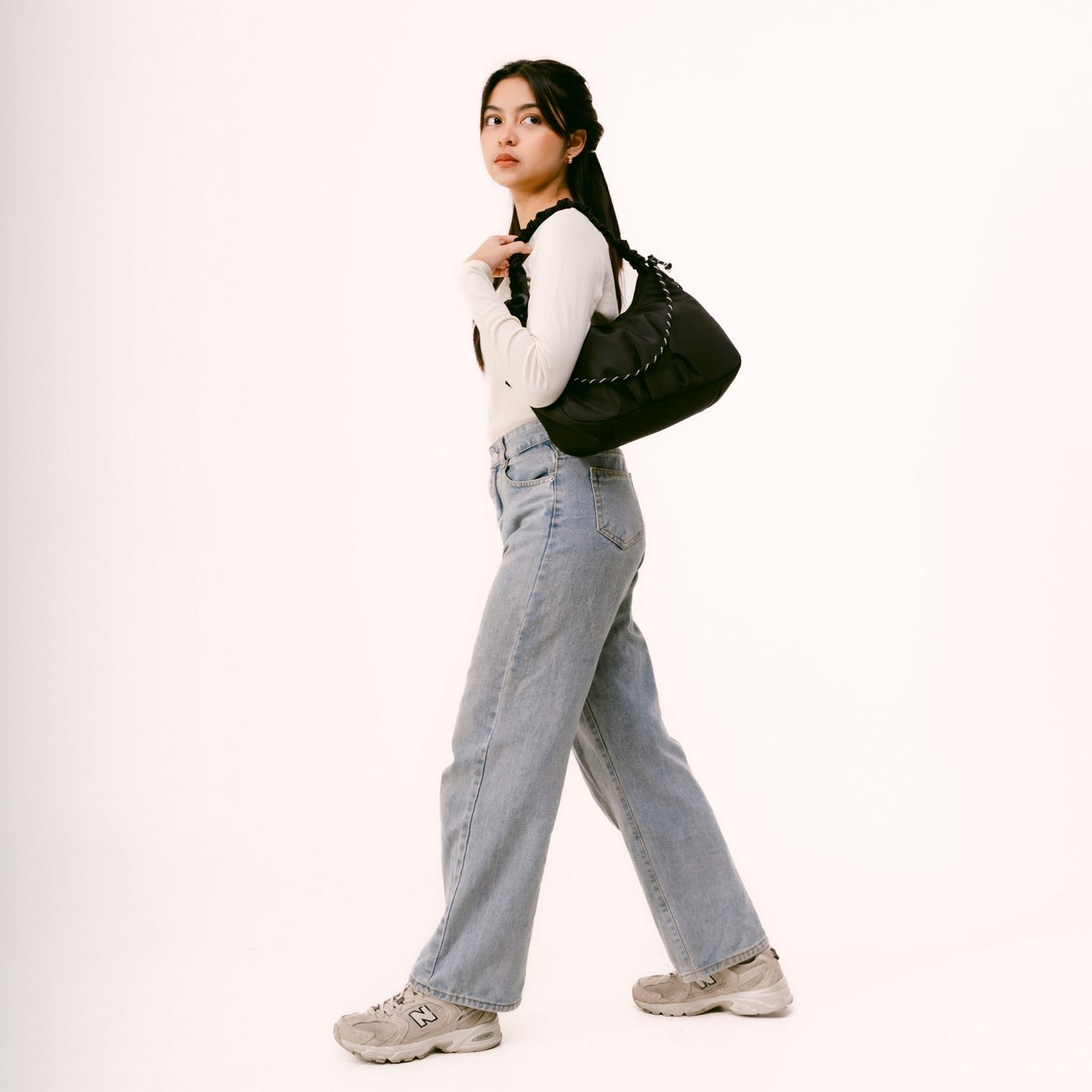 Flashy Tas Selempang Wanita Morellos Four Hitam