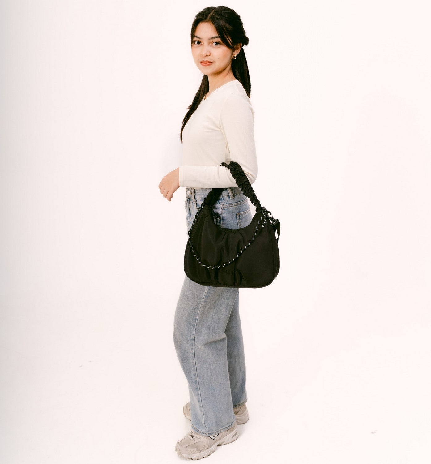 Flashy Tas Selempang Wanita Morellos Four Hitam
