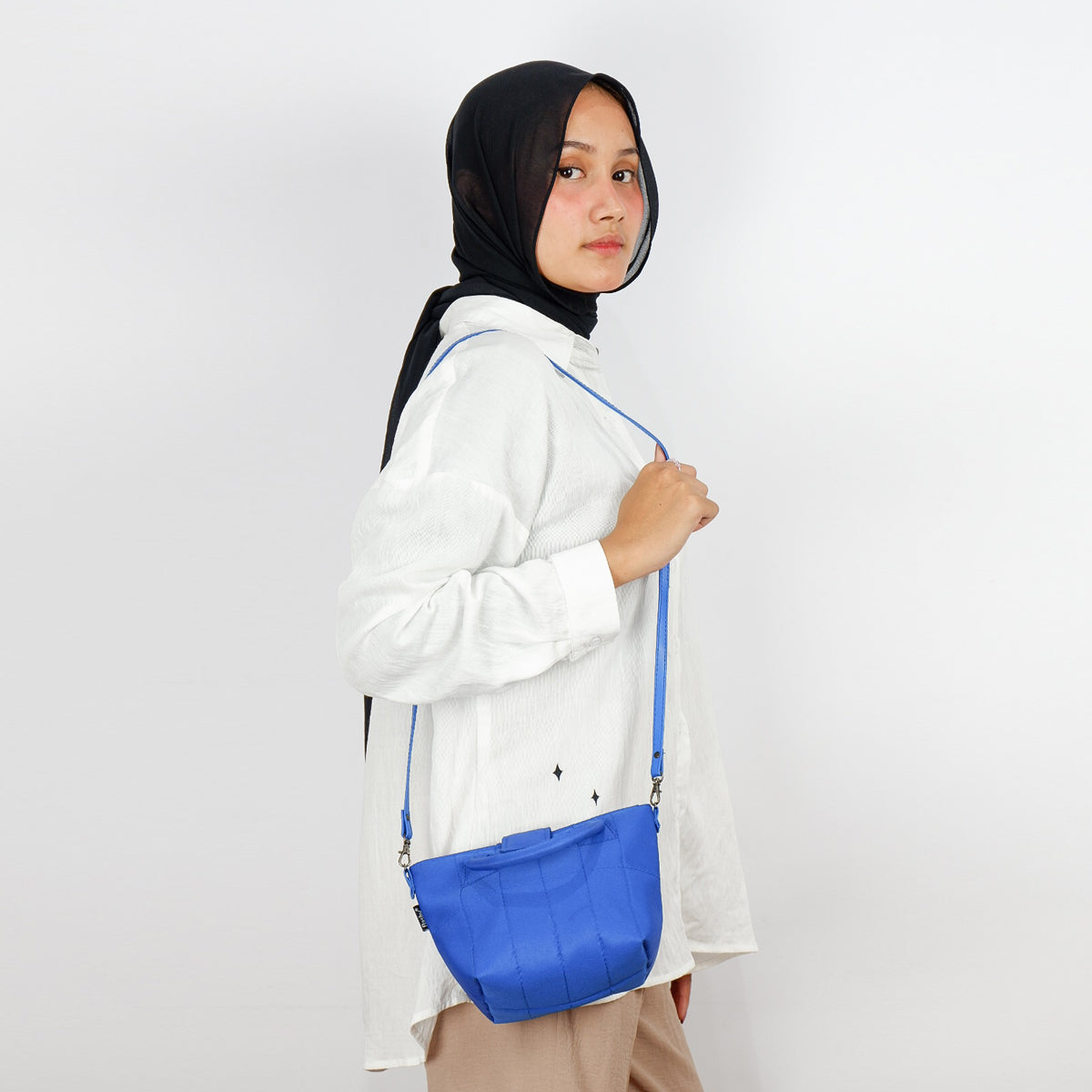 Flashy Tas Selempang Mini wanita Golda Biru