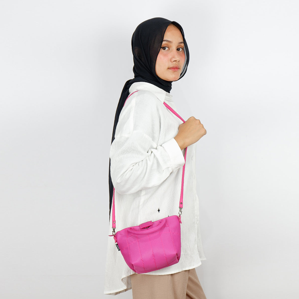 Flashy Tas Selempang Mini wanita Golda Magenta
