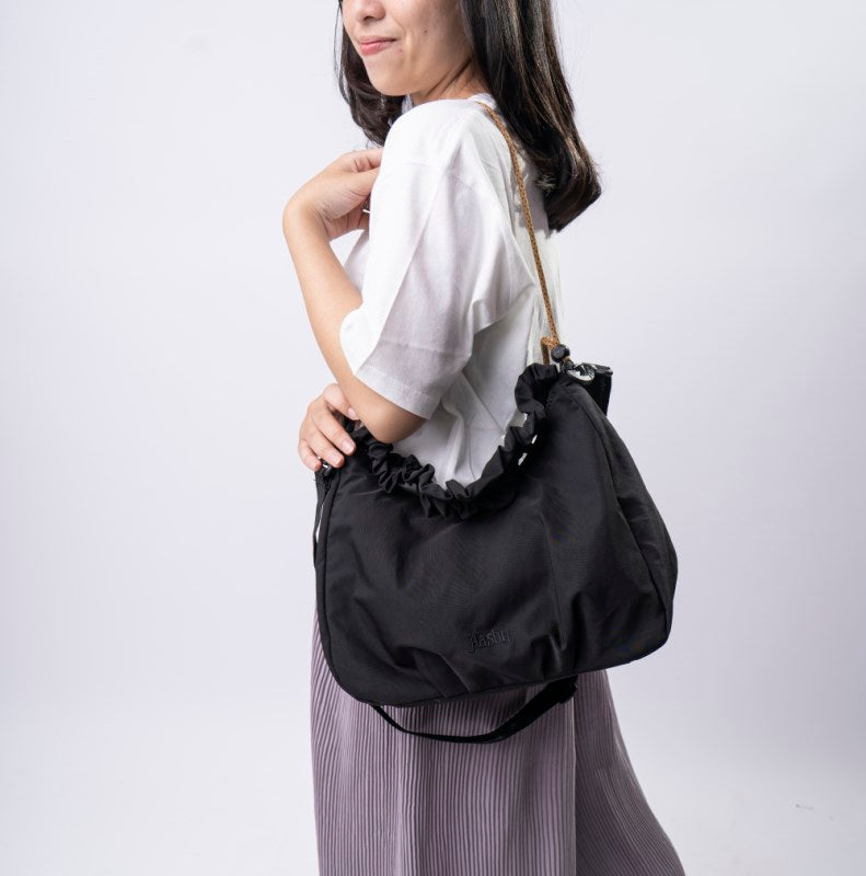Flashy Tas Selempang Wanita Morellos Four Hitam