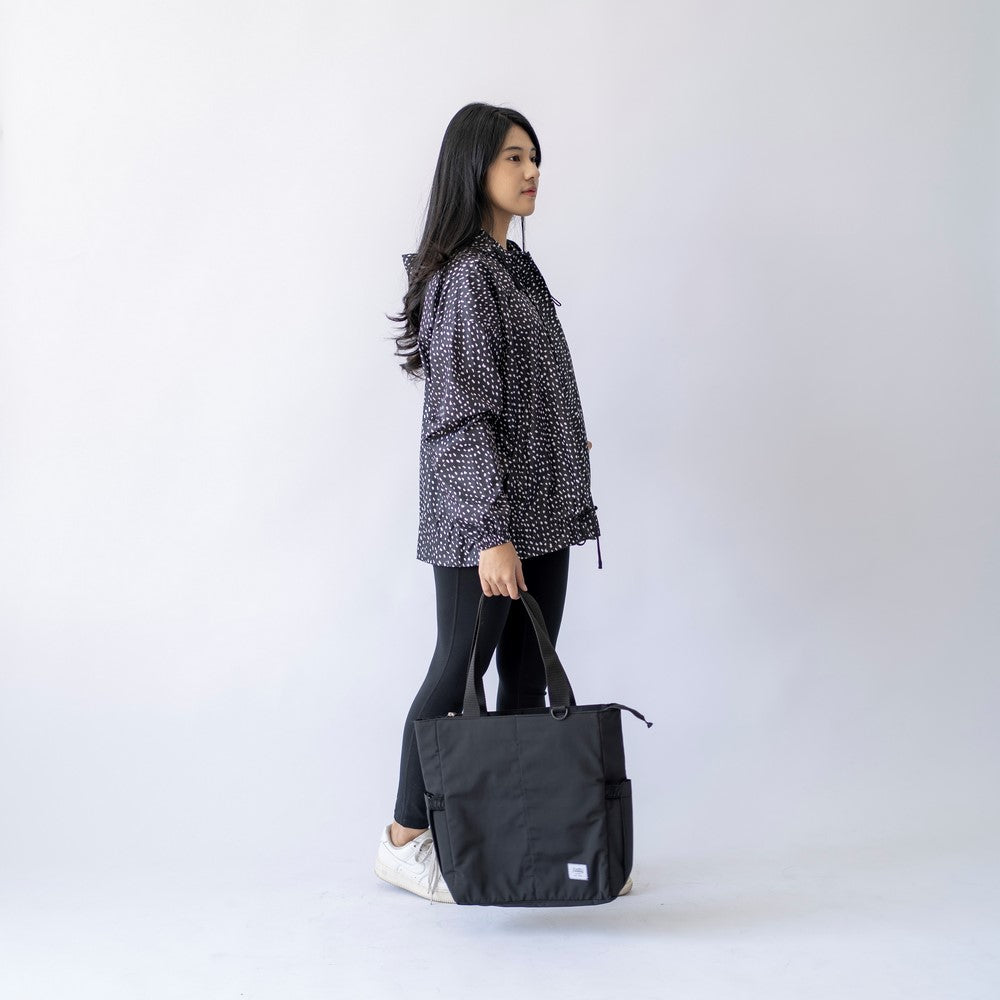 Flashy Tas Kepit Wanita Pruestel Hitam