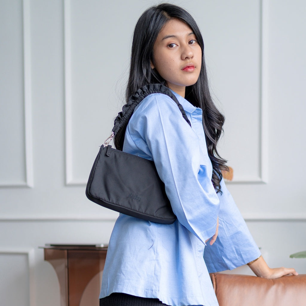 Flashy Tas Selempang wanita Deany Hitam