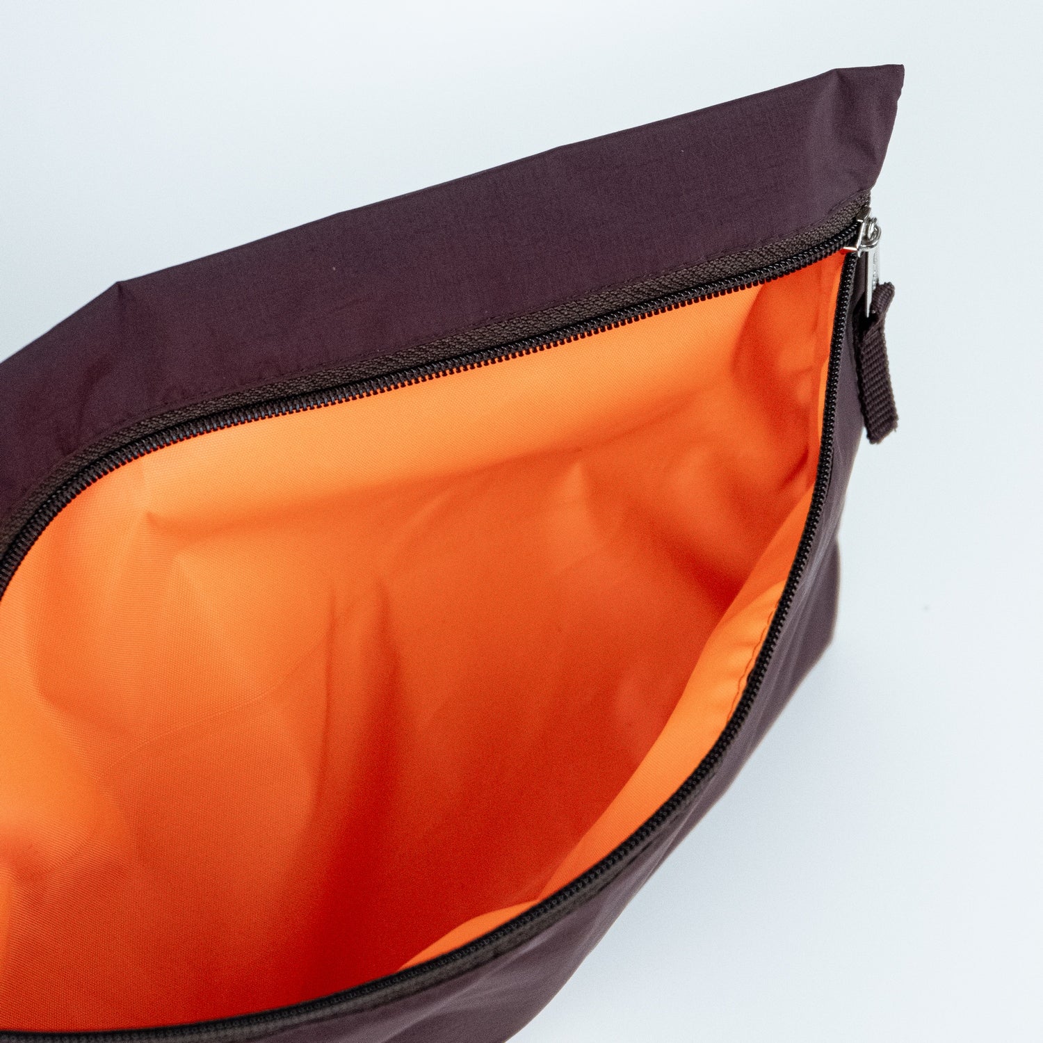 Flashy Pouch Wanita VILEIN