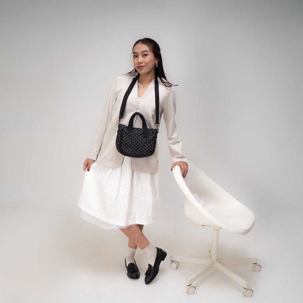 Flashy Tas Selempang Pretory Hitam Polkadot