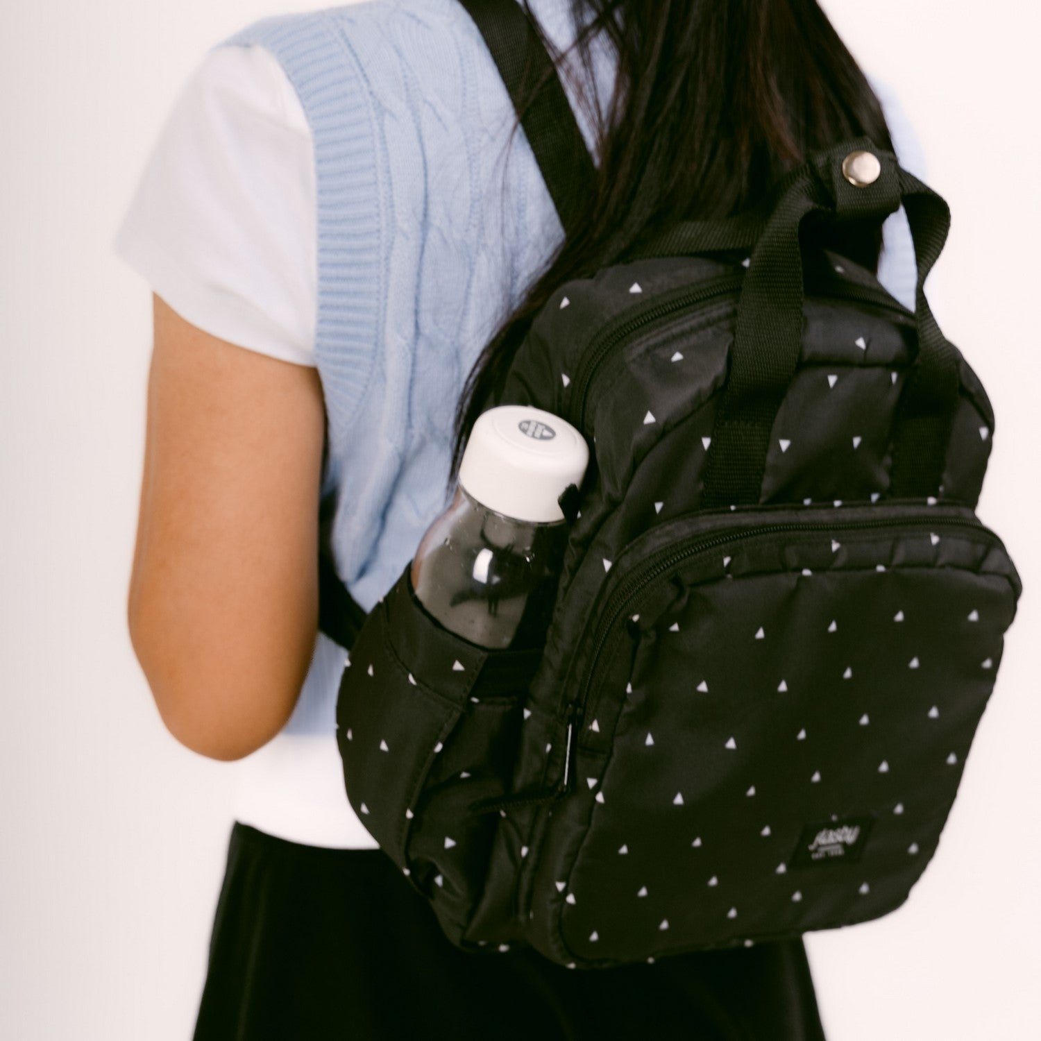 Flashy Tas Ransel Wanita Larbert Eight Motif Segitiga