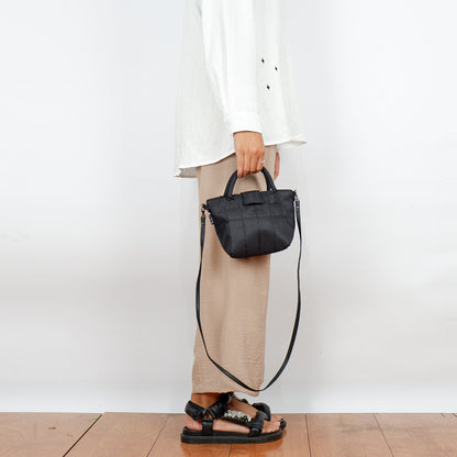 Flashy Tas Selempang Mini wanita Golda Hitam