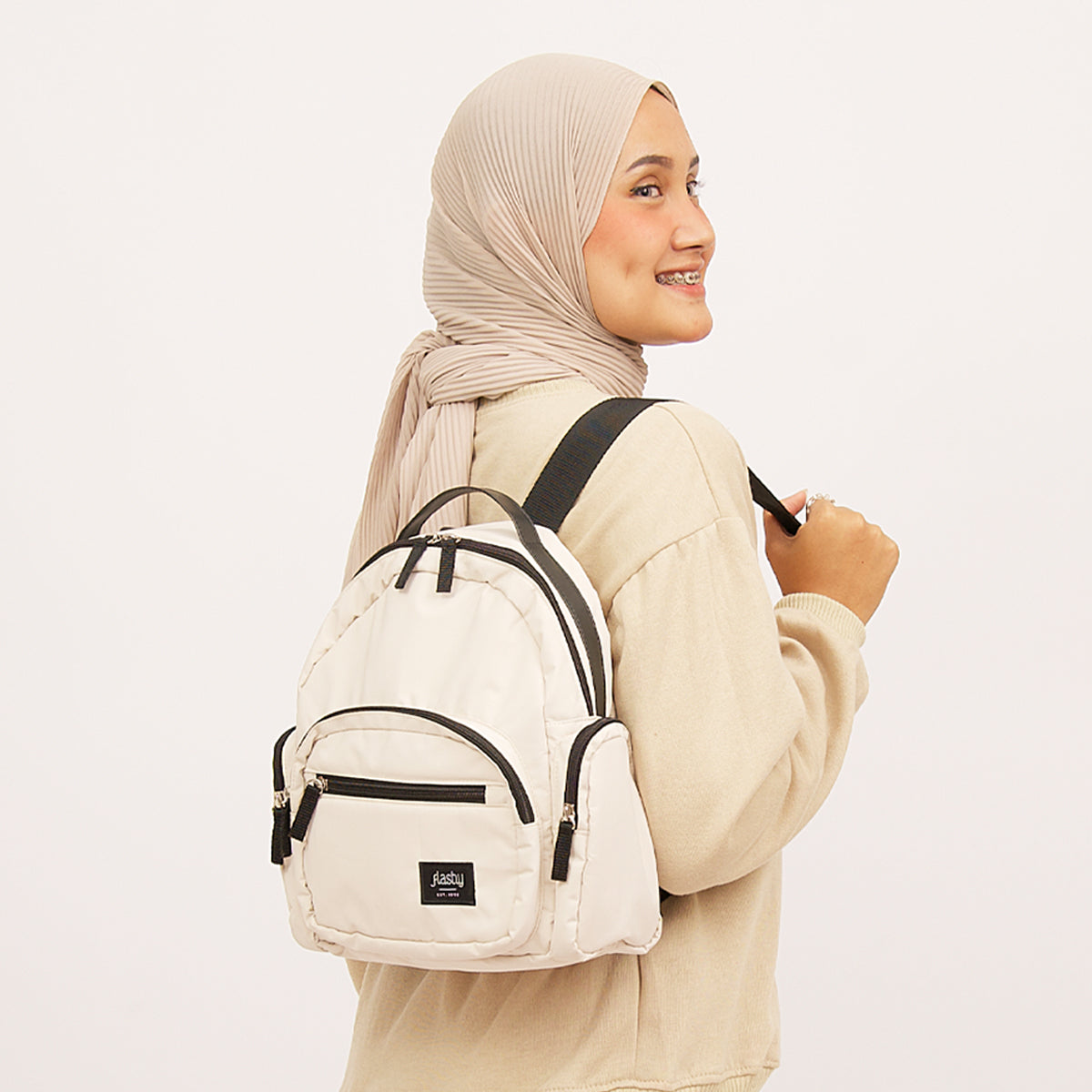 Flashy Tas Ransel Wanita Viely Krem Muda